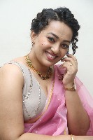 Ester Noronha Pictures